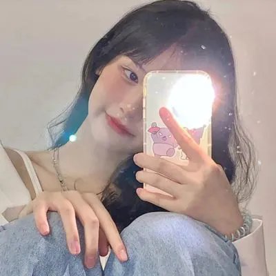 接近无限的白